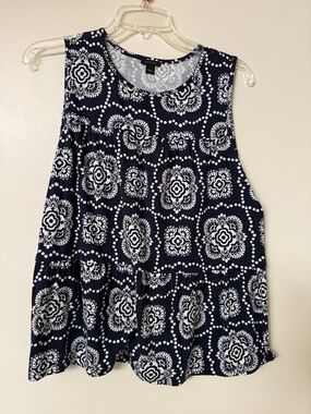 Ann Taylor Navy Blue and White Printed Tiered Tank